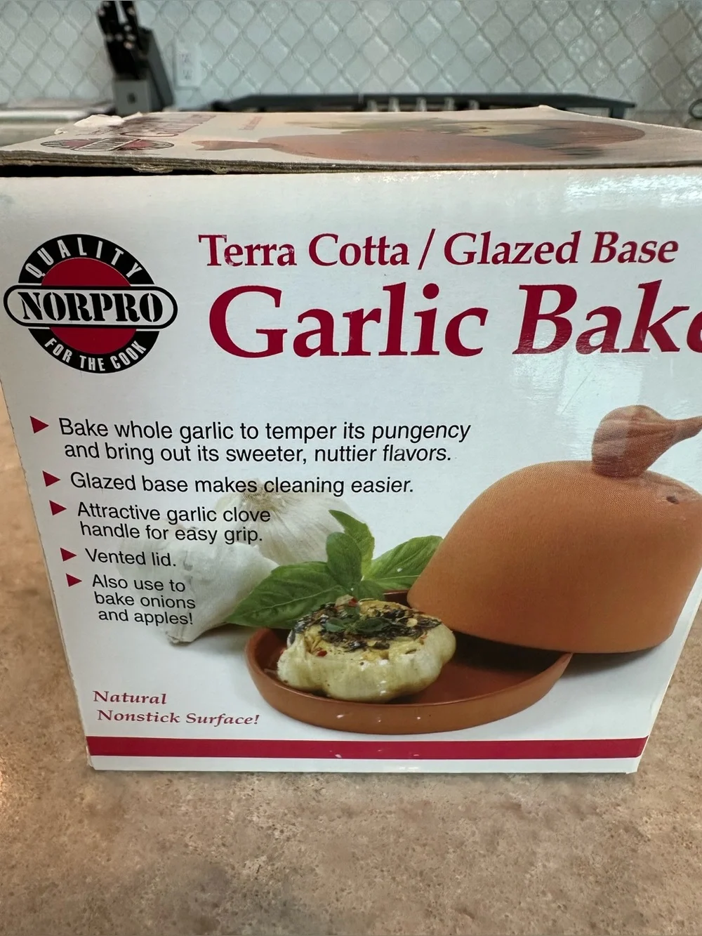 🧄 New in Original Box – Norpro Terra Cotta Garlic Baker #1157